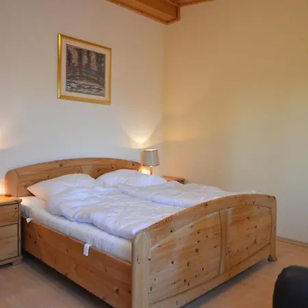 1 Bedroom بيت للعطل *