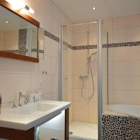 1 Bedroom بيت للعطل